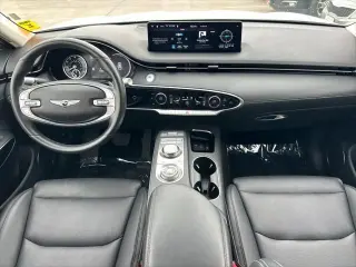Genesis GV70 2025 AWD 2.5T Estándar 4p SUV