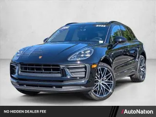 Porsche Macan 2022 AWD 4p SUV