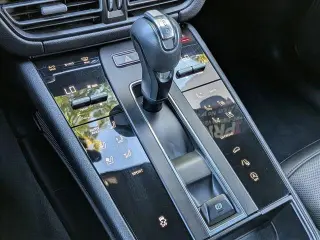 Porsche Macan 2022 AWD 4p SUV