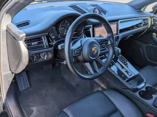 Porsche Macan 2022 AWD 4p SUV
