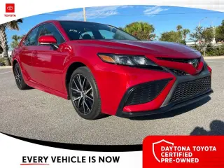 Toyota Camry 2024 SE Sedán 4 puertas