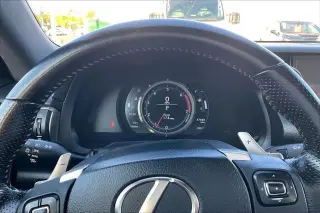 Lexus IS 300 2020 4dr Sedán