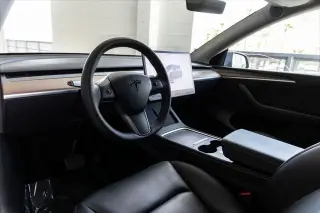 Tesla Modelo Y 2025 Long Range 4p Crossover