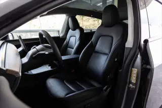 Tesla Modelo Y 2025 Long Range 4p Crossover