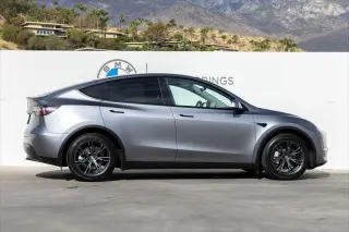 Tesla Modelo Y 2025 Long Range 4p Crossover
