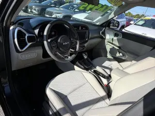 Kia Soul 2023 LX 4p Crossover