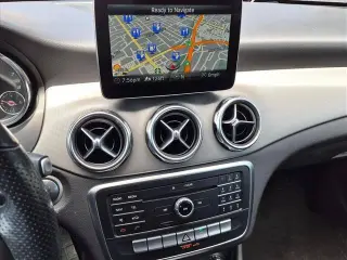 Mercedes-Benz GLA 2019 GLA 250 4dr SUV