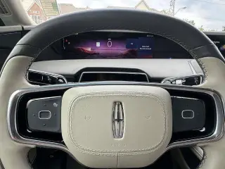 Lincoln Nautilus Híbrido 2024 AWD Premiere 4dr SUV