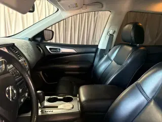 Nissan Pathfinder 2018 SL 4dr SUV
