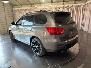 Nissan Pathfinder 2018 SL 4dr SUV