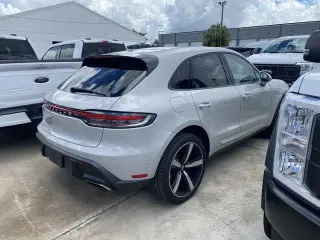 Porsche Macan 2023 tracción en todas las ruedas T 4p SUV