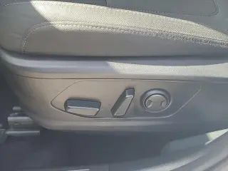 Hyundai TUCSON 2024 SEL 4dr SUV (versión de mitad de año)