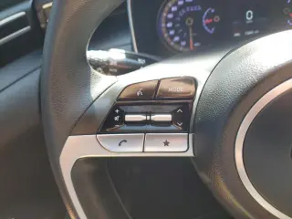 Hyundai TUCSON 2024 SEL 4dr SUV (versión de mitad de año)