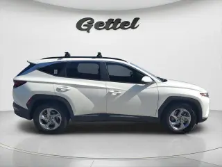 Hyundai TUCSON 2024 SEL 4dr SUV (versión de mitad de año)
