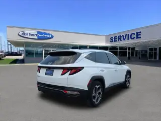 Hyundai TUCSON 2024 SEL 4dr SUV (versión de mitad de año)