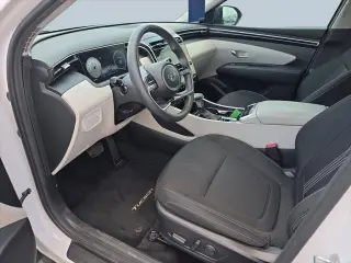Hyundai TUCSON 2024 SEL 4dr SUV (versión de mitad de año)