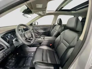 Nissan Rogue 2023 AWD SV 4dr Crossovero