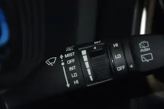 Hyundai VENUE 2025 SEL 4p Crossover