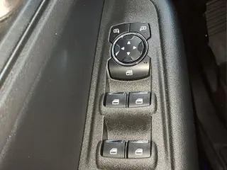 Ford Edge 2023 4x4 SE 4p Crossover