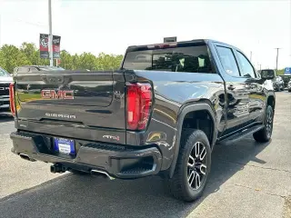 GMC Sierra 1500 2022 4x4 AT4 4dr Crew Cab 5.8 ft. SB