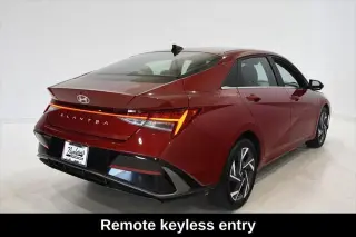 Hyundai ELANTRA 2025 SEL Conveniencia 4p Sedan