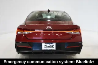 Hyundai ELANTRA 2025 SEL Conveniencia 4p Sedan