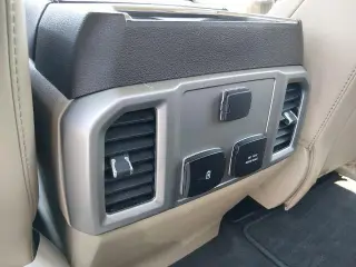 Ford F-150 2020 4x4 Lariat 4dr SuperCrew 5.5 ft. SB