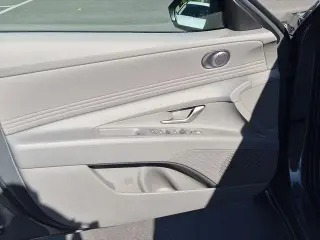 Hyundai ELANTRA Hybrid 2026 SEL Sport 4dr Sedan