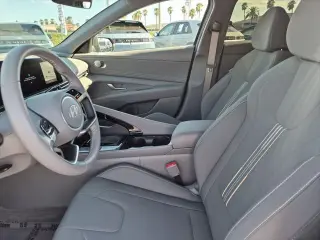 Hyundai ELANTRA Hybrid 2026 SEL Sport 4dr Sedan