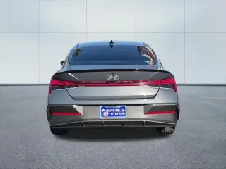 Hyundai ELANTRA Hybrid 2026 SEL Sport 4dr Sedan