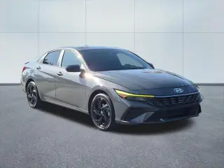 Hyundai ELANTRA Hybrid 2026 SEL Sport 4dr Sedan
