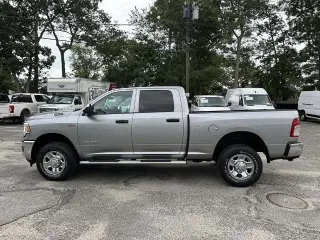 Ram 2500 2019 4x4 Tradesman 4p Crew Cab 6,3 ft. SB Pickup