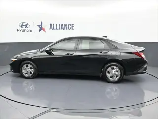 Hyundai ELANTRA 2026 SE 4dr Sedán