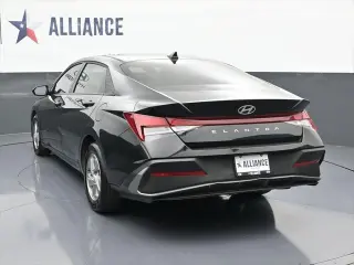 Hyundai ELANTRA 2026 SE 4dr Sedán