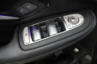 Mercedes-Benz GLC 2022 AWD GLC 300 4MATIC 4dr SUV