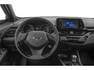 Toyota C-HR 2018 XLE Premium 4dr Crossover