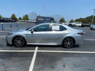 Toyota Camry 2022 SE 4p Sedán