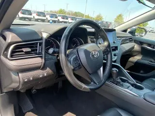 Toyota Camry 2022 SE 4p Sedán
