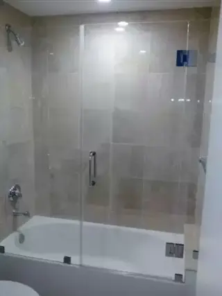 Yordi shower glass & Mirror