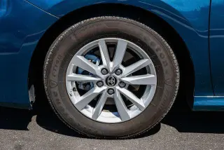 Toyota Camry 2025 LE Sedán de 4 puertas
