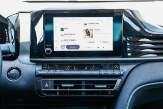 Toyota Camry 2025 LE Sedán de 4 puertas