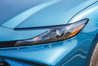 Toyota Camry 2025 LE Sedán de 4 puertas