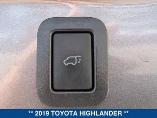 Toyota Highlander 2019 XLE 4dr SUV