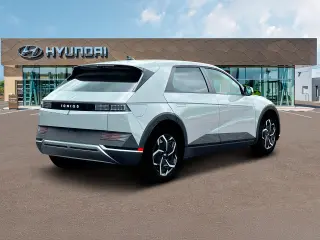 Hyundai IONIQ 5 2024 SE Rango Estándar 4 puertas Crossover
