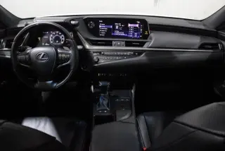 Lexus ES 300h 2020 4dr Sedán