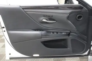 Lexus ES 300h 2020 4dr Sedán