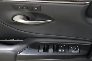 Lexus ES 300h 2020 4dr Sedán