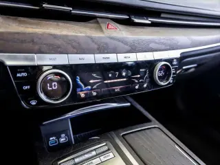 Genesis G80 2021 2.5T 4p Sedan