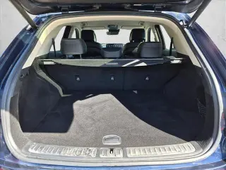Genesis GV70 2022 AWD 2.5T Estándar 4p SUV