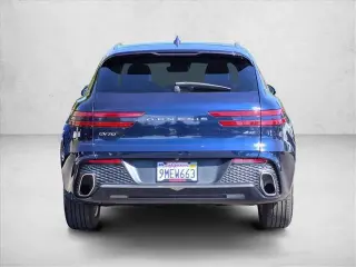 Genesis GV70 2022 AWD 2.5T Estándar 4p SUV